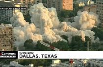 Antigo banco implode em Dallas