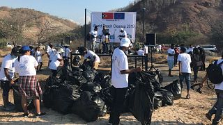 EU organises beach cleanup events worldwide to raise awareness of marine pollution 