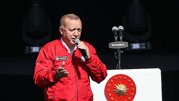 Demirtaş kararı sonrası Erdoğan: Bunları bırakamayız, eğer bırakırsak şehitlerimiz bize hesap sorar Demirtaş kararı sonrası Erdoğan: Bunları bırakamayız, eğer bırakırsak şehitlerimiz bize hesap sorar
