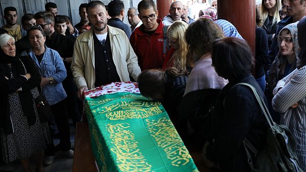 Neslican Tay memleketi Rize'de son yolculuğuna uğurlandı Neslican Tay memleketi Rize'de son yolculuğuna uğurlandı