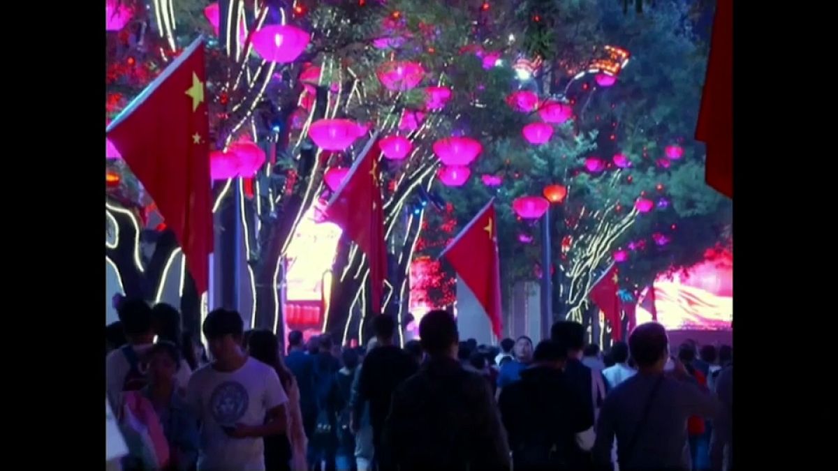 Lo sfarzo delle luci per i 70 anni della repubblica popolare cinese