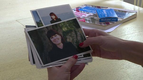 Le témoignage de Lisa Boussinot, sa mère est l'une des victimes présumées du Mediator Le témoignage de Lisa Boussinot, sa mère est l'une des victimes présumées du Mediator