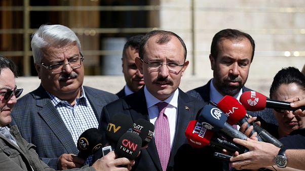 AK Parti Grup Başkanvekili Mehmet Muş AK Parti Grup Başkanvekili Mehmet Muş