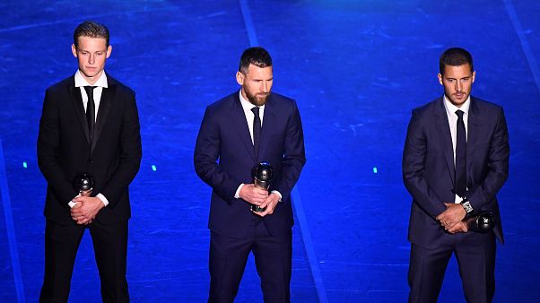 FİFA "en iyileri" açıkladı: Messi 6. kez yılın futbolcusu FİFA "en iyileri" açıkladı: Messi 6. kez yılın futbolcusu