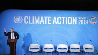 رئيس الوزراء البريطاني بوريس جونسون خلال قمة الأمم المتحدة للعمل المناخي لعام 2019 في مقر الأمم المتحدة في مدينة نيويورك