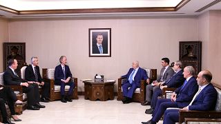 المبعوث الخاص للأمم المتحدة إلى سوريا ، جير بيدرسن ، يلتقي وزير الخارجية السوري وليد المعلم في دمشق
