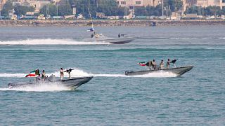 مناورات بحرية إيرانية بالقرب من ميناء بندر عباس