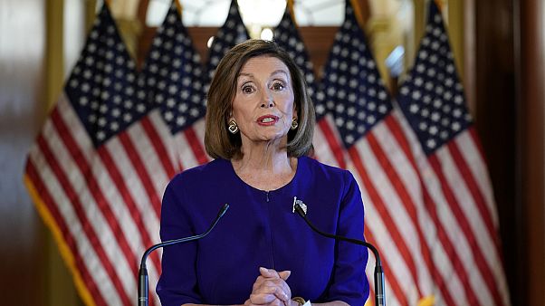 Nancy Pelosi, az amerikai Kongresszus elnöke bejelenti az „impeachment” eljárás elindítását Nancy Pelosi, az amerikai Kongresszus elnöke bejelenti az „impeachment” eljárás elindítását
