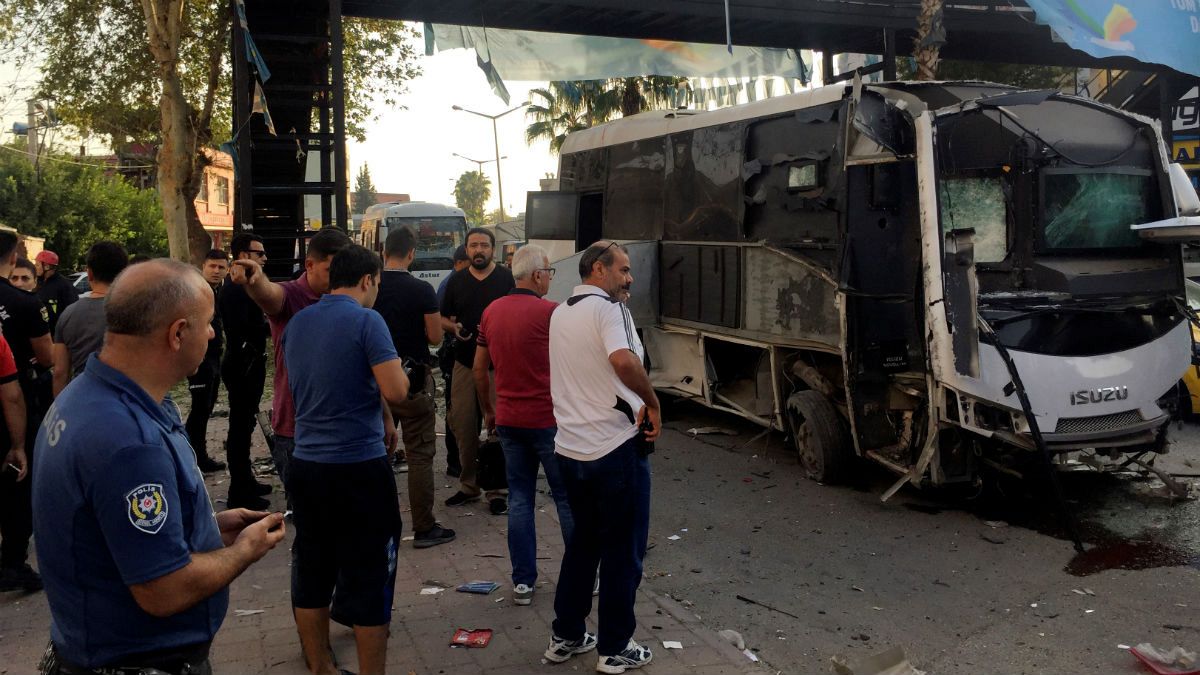ترکیه؛ تله انفجاری برای اتوبوس نیروهای پلیس ۵ زخمی برجای گذاشت