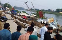 Sokan meghaltak a pakisztáni földrengésben
