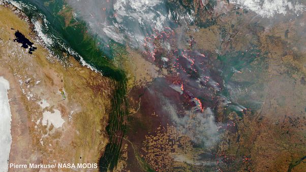 Continua a bruciare il cuore dell'America del Sud - e non solo in Amazzonia Continua a bruciare il cuore dell'America del Sud - e non solo in Amazzonia