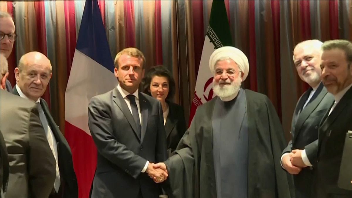 Iran, Macron vede Rohani e "delude" Israele