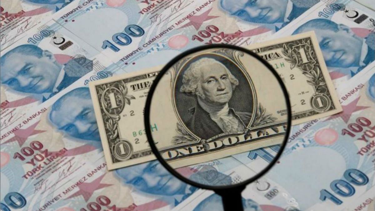 حذف دلار از مبادلات ایران با روسیه و ترکیه؛ ابتکارعمل یا پرداخت هزینه تحریم بانک مرکزی؟