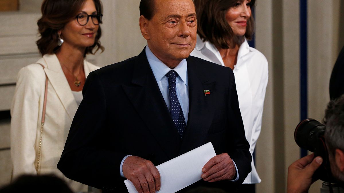 Mafia: Berlusconi, la vicenda delle indagini che lo coinvolgono