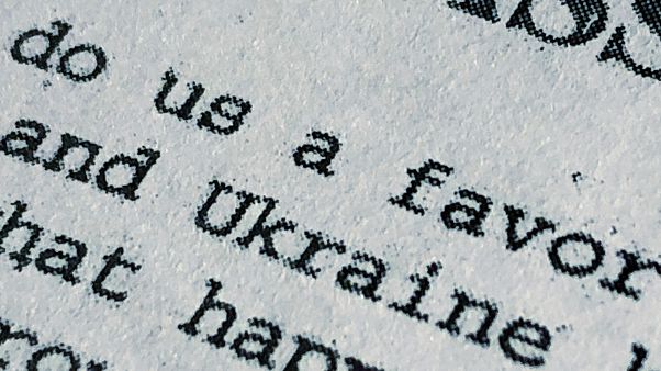 مجتزأ من نص الاتصال الهاتفي الذي تمّ بين ترامب وزيلينسكي ودفع بالديمقراطيين إلى فتح تحقيق بهدف عزل ترامب مجتزأ من نص الاتصال الهاتفي الذي تمّ بين ترامب وزيلينسكي ودفع بالديمقراطيين إلى فتح تحقيق بهدف عزل ترامب