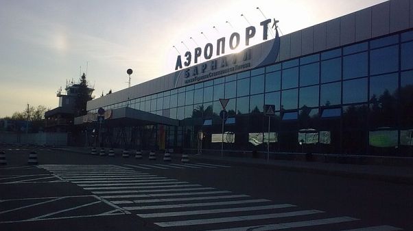 Более 50 человек пострадали из-за жесткой посадки самолета в Барнауле Более 50 человек пострадали из-за жесткой посадки самолета в Барнауле