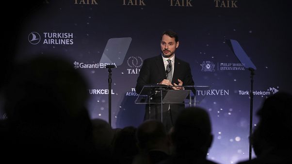 Hazine ve Maliye Bakanı Berat Albayrak, New York'ta DEİK ve TAİK tarafından düzenlenen Türkiye Yatırım Konferansı’na katıldı Hazine ve Maliye Bakanı Berat Albayrak, New York'ta DEİK ve TAİK tarafından düzenlenen Türkiye Yatırım Konferansı’na katıldı