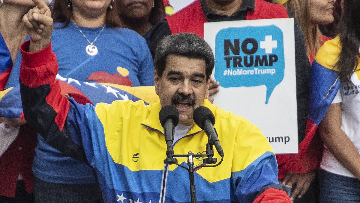 AB'den Venezuela’da Devlet Başkanı Maduro’ya yakın 7 kişiye yaptırım kararı