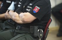 Újságírókat figyeltek meg törvénytelenül, magasrangú rendőröket vettek őrizetbe Szlovákiában