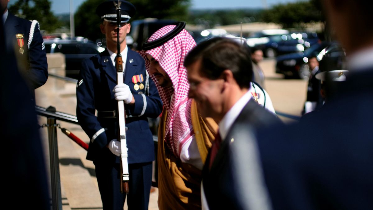 مارک اسپر، وزیر دفاع آمریکا و خالد بن سلمان، معاون وزیر دفاع عربستان سعودی