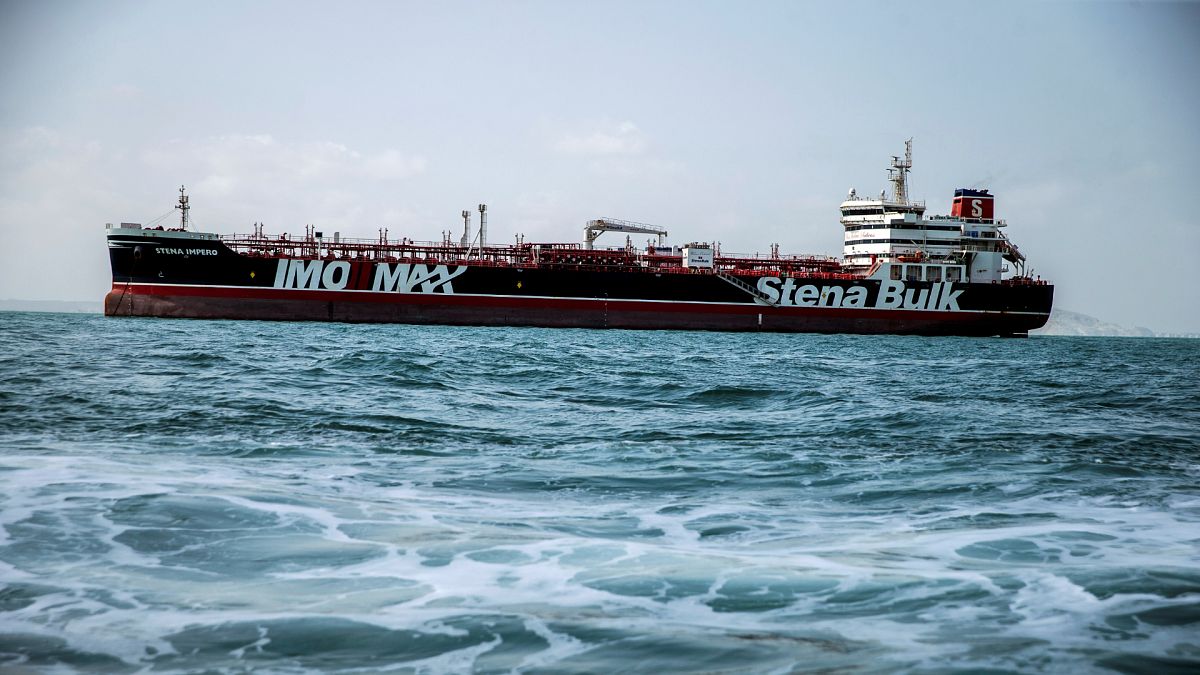 İran 65 gündür alıkoyduğu İngiliz petrol tankerini bıraktı 