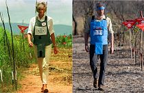 El príncipe Enrique tras los pasos de su madre Diana: La misma foto en Angola, 22 años entre ambas