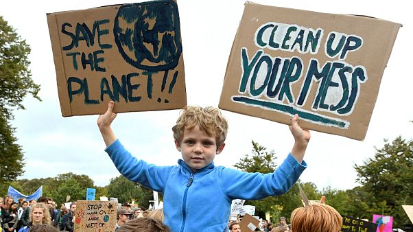Jovens de todo o mundo juntos pelo clima Jovens de todo o mundo juntos pelo clima