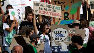 Οι νέοι κατά της κλιματικής αλλαγής: Αλλάξτε το σύστημα, όχι το κλίμα