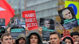 Moskova'da tutuklu muhaliflerin serbest bırakılmasını isteyenler meydanlara indi
