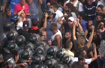 Húszéves mélyponton a libanoni font, tüntetések országszerte