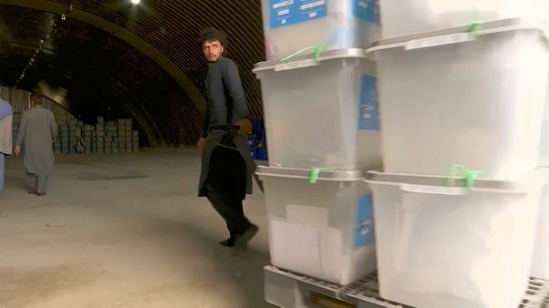 Präsidentenwahl in Afghanistan: Wochenlanges Auszählen Präsidentenwahl in Afghanistan: Wochenlanges Auszählen