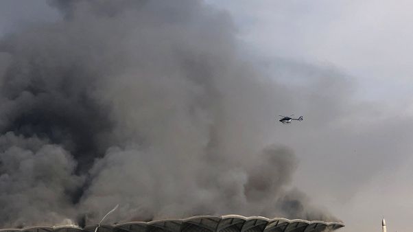 Arabie Saoudite : un violent incendie détruit une gare à Djeddah Arabie Saoudite : un violent incendie détruit une gare à Djeddah