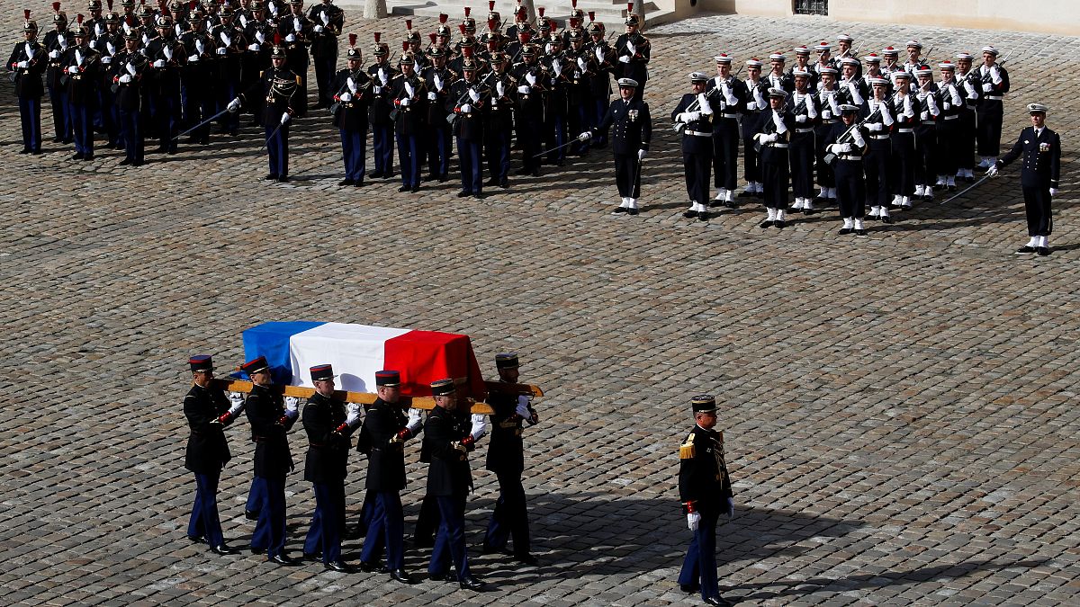 فرنسا تودع شيراك بمشاركة حشد من القادة الأجانب 