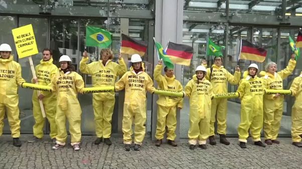 Protestos na receção de ministro brasileiro na Alemanha Protestos na receção de ministro brasileiro na Alemanha