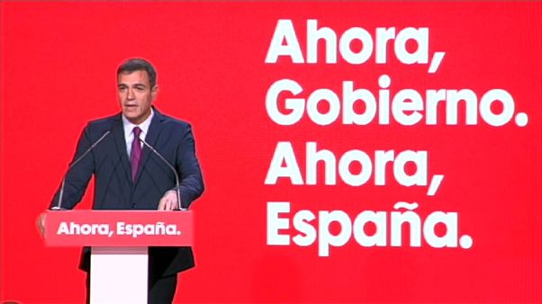 Los socialistas españoles encaran las elecciones del 10 de noviembre con nuevo lema Los socialistas españoles encaran las elecciones del 10 de noviembre con nuevo lema