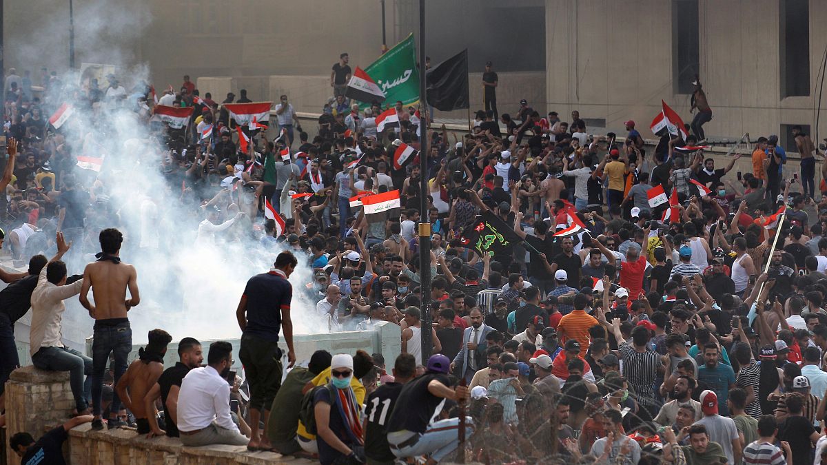 مظاهرات في بغداد للمطالبة بالخدمات وفرص العمل