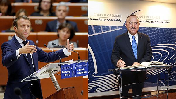 Çavuşoğlu'ndan Türkiye'yi eleştiren Macron'a: "Ayakları pislik içinde gömülüyken öten horoz gibi" Çavuşoğlu'ndan Türkiye'yi eleştiren Macron'a: "Ayakları pislik içinde gömülüyken öten horoz gibi"