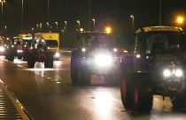 2000 Landwirte mit Treckern sorgen für Verkehrschaos