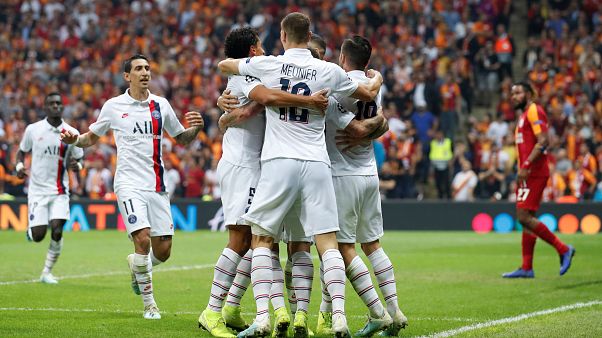 Galatasaray Şampiyonlar Ligi ikinci maçında Paris Saint-Germain'e kendi evinde 1-0 mağlup oldu Galatasaray Şampiyonlar Ligi ikinci maçında Paris Saint-Germain'e kendi evinde 1-0 mağlup oldu
