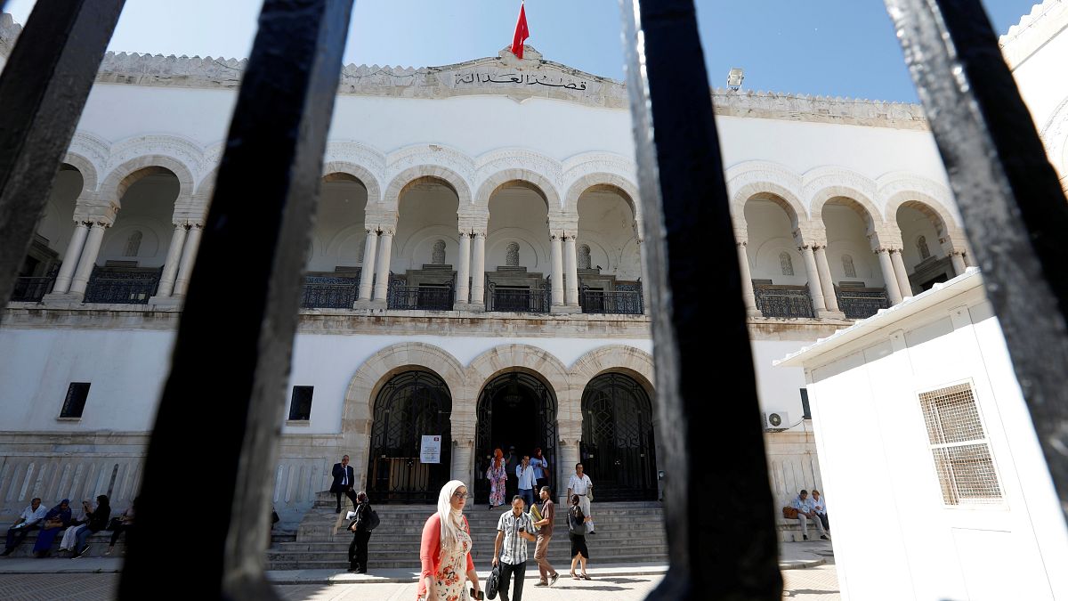 Tunisie : menaces sur le processus électoral présidentiel 