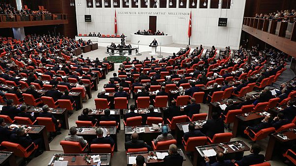 Cumhurbaşkanı seçim barajında değişiklik senaryosu mercek altında Cumhurbaşkanı seçim barajında değişiklik senaryosu mercek altında