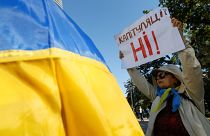Ucranianos protestam contra eleições no leste do país
