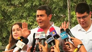 El presidente de Honduras acusado de recibir dinero del 'Chapo'