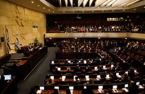 الكنيست الإسرائيلي يؤدي اليمين الدستورية في ظل تعثر مشاورات تشكيل حكومة جديدة