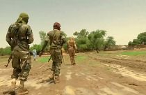 حكومة ماكرون تسعى للحصول على دعم أوروبي لمساعدة الجيش المالي 