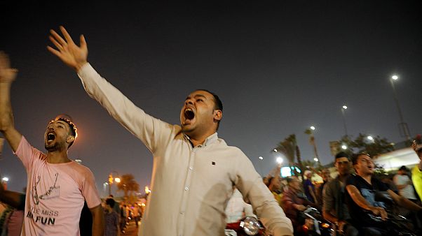 المجلس القومي لحقوق الانسان في مصر ينتقد تفتيش محتوى هواتف مواطنين والداخلية ترد المجلس القومي لحقوق الانسان في مصر ينتقد تفتيش محتوى هواتف مواطنين والداخلية ترد