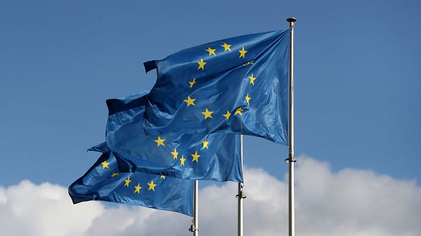 A legfőbb uniós vezetők az albán és észak-macedón EU-csatlakozási tárgyalások megkezdését sürgették A legfőbb uniós vezetők az albán és észak-macedón EU-csatlakozási tárgyalások megkezdését sürgették