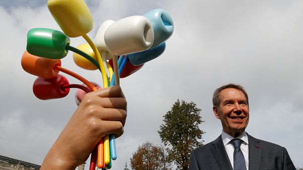 Inaugurada en París una polémica obra de Jeff Koons Inaugurada en París una polémica obra de Jeff Koons