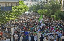 جمعة غضب جديدة في الجزائر رفضاً لتنظيم انتخابات رئاسية يؤيدها الجيش 