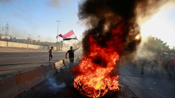 ارتفاع حصيلة ضحايا احتجاجات السبت في بغداد إلى 19 قتيلا ارتفاع حصيلة ضحايا احتجاجات السبت في بغداد إلى 19 قتيلا